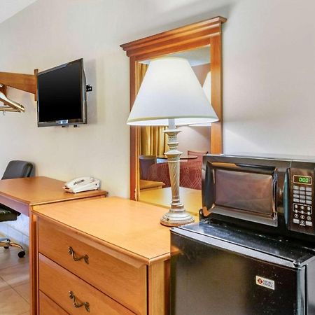 נורת' פורט מיירס Econo Lodge North מראה חיצוני תמונה