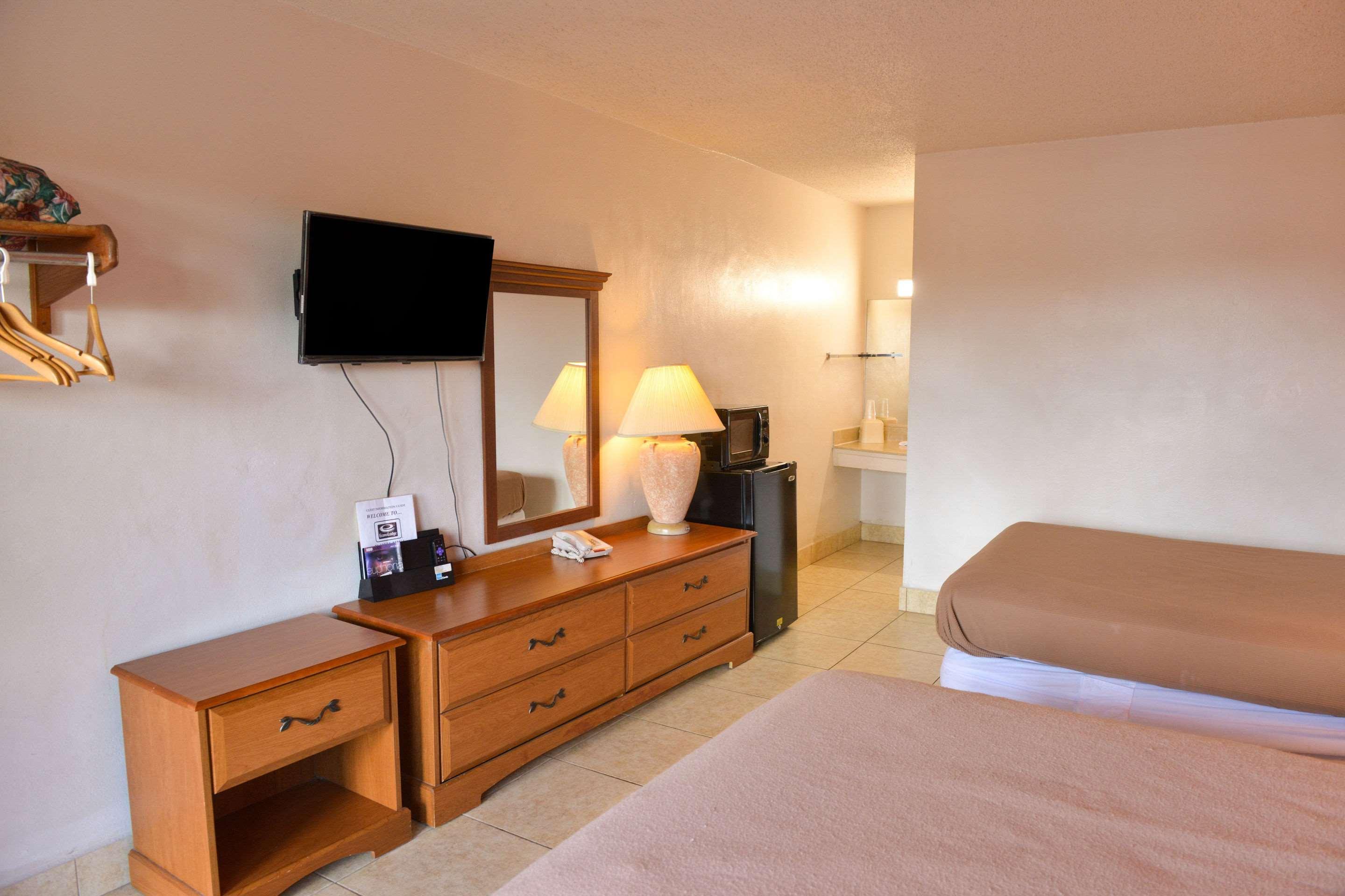 נורת' פורט מיירס Econo Lodge North מראה חיצוני תמונה
