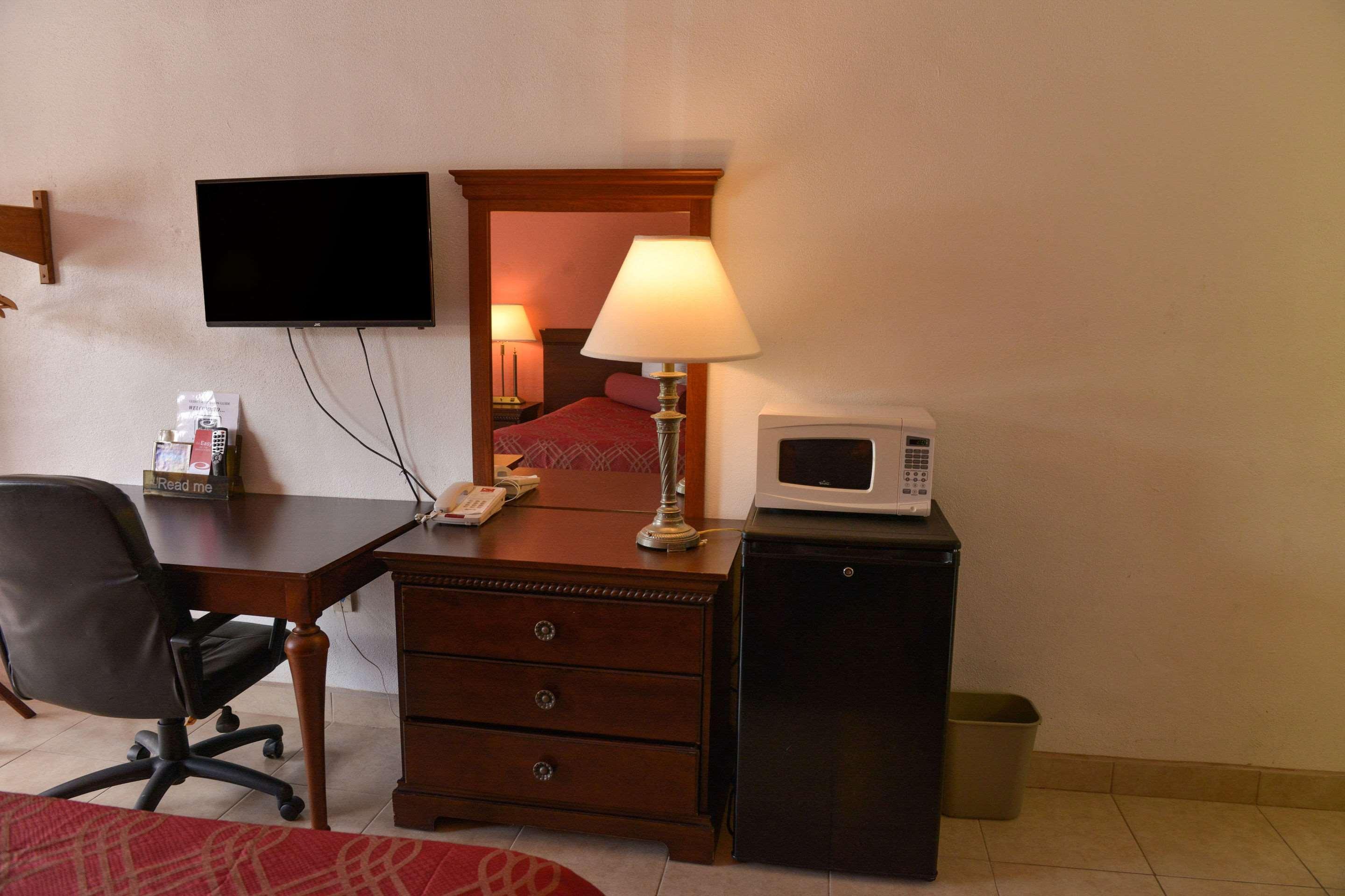 נורת' פורט מיירס Econo Lodge North מראה חיצוני תמונה