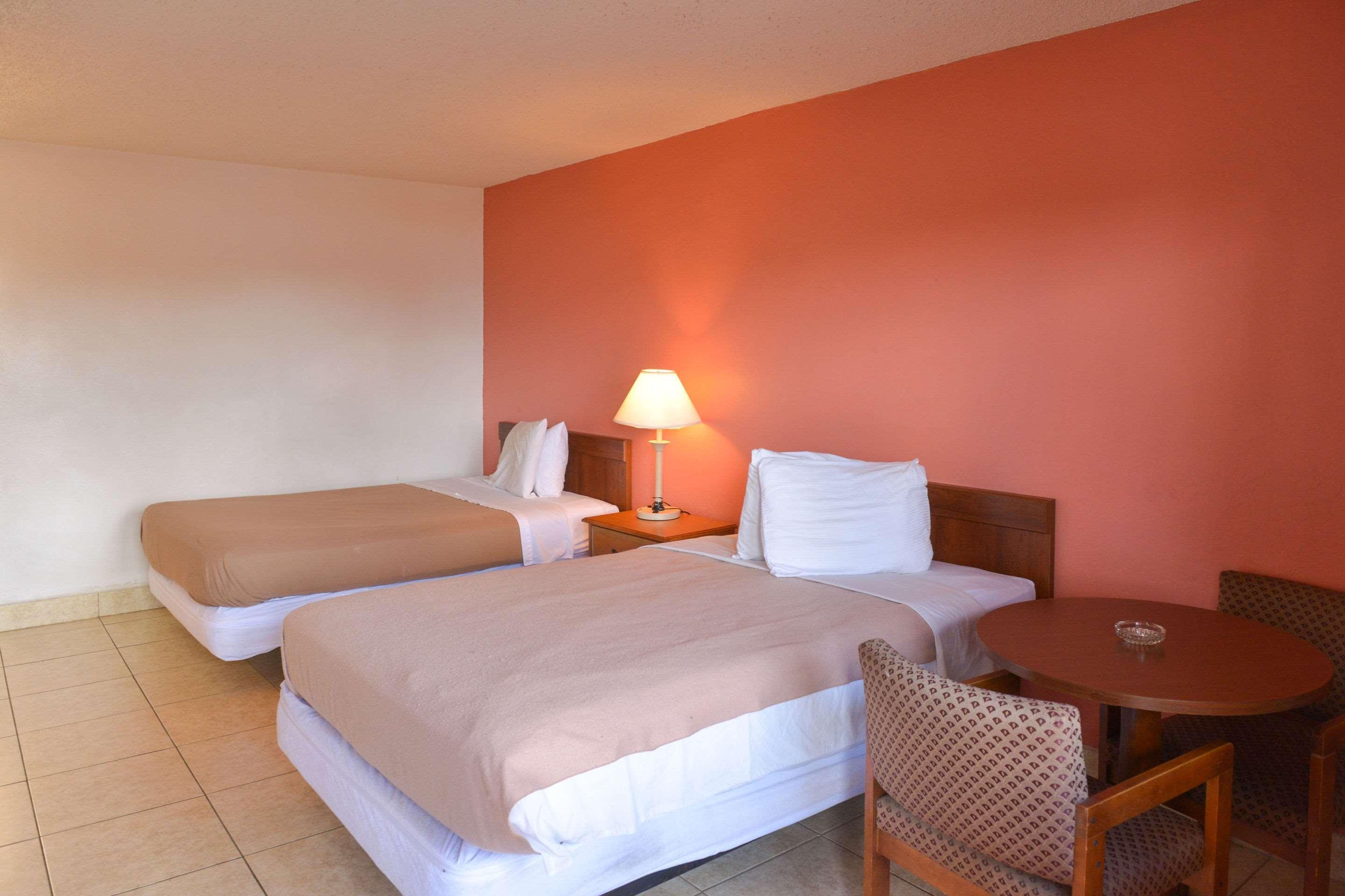 נורת' פורט מיירס Econo Lodge North מראה חיצוני תמונה