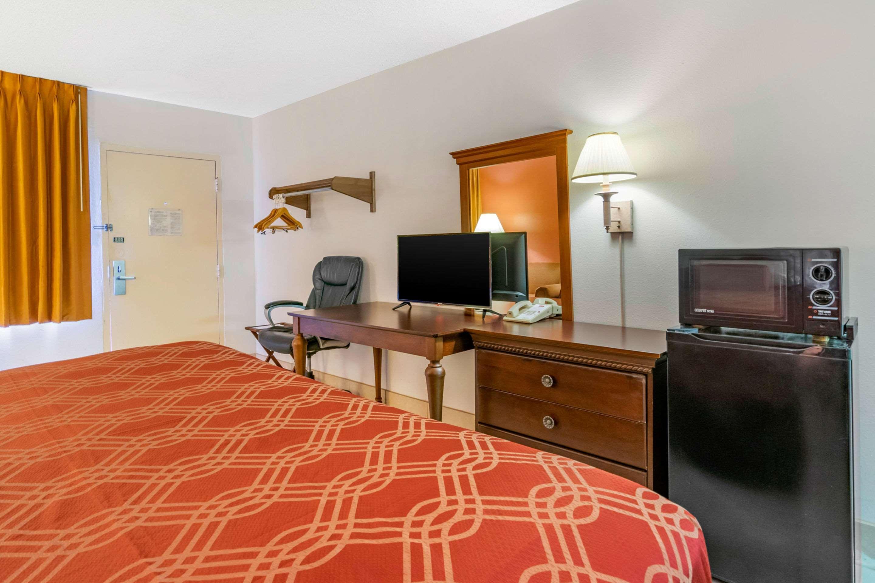 נורת' פורט מיירס Econo Lodge North מראה חיצוני תמונה