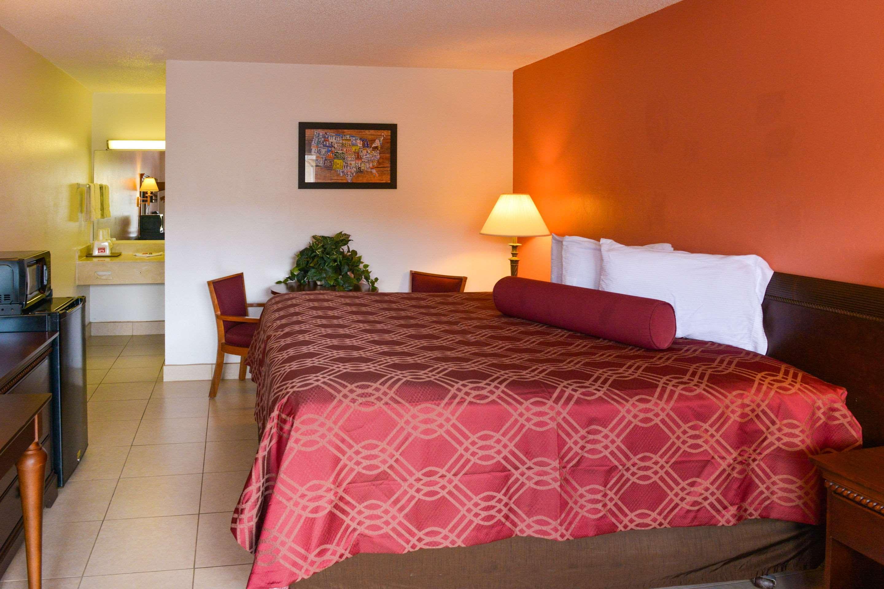 נורת' פורט מיירס Econo Lodge North מראה חיצוני תמונה