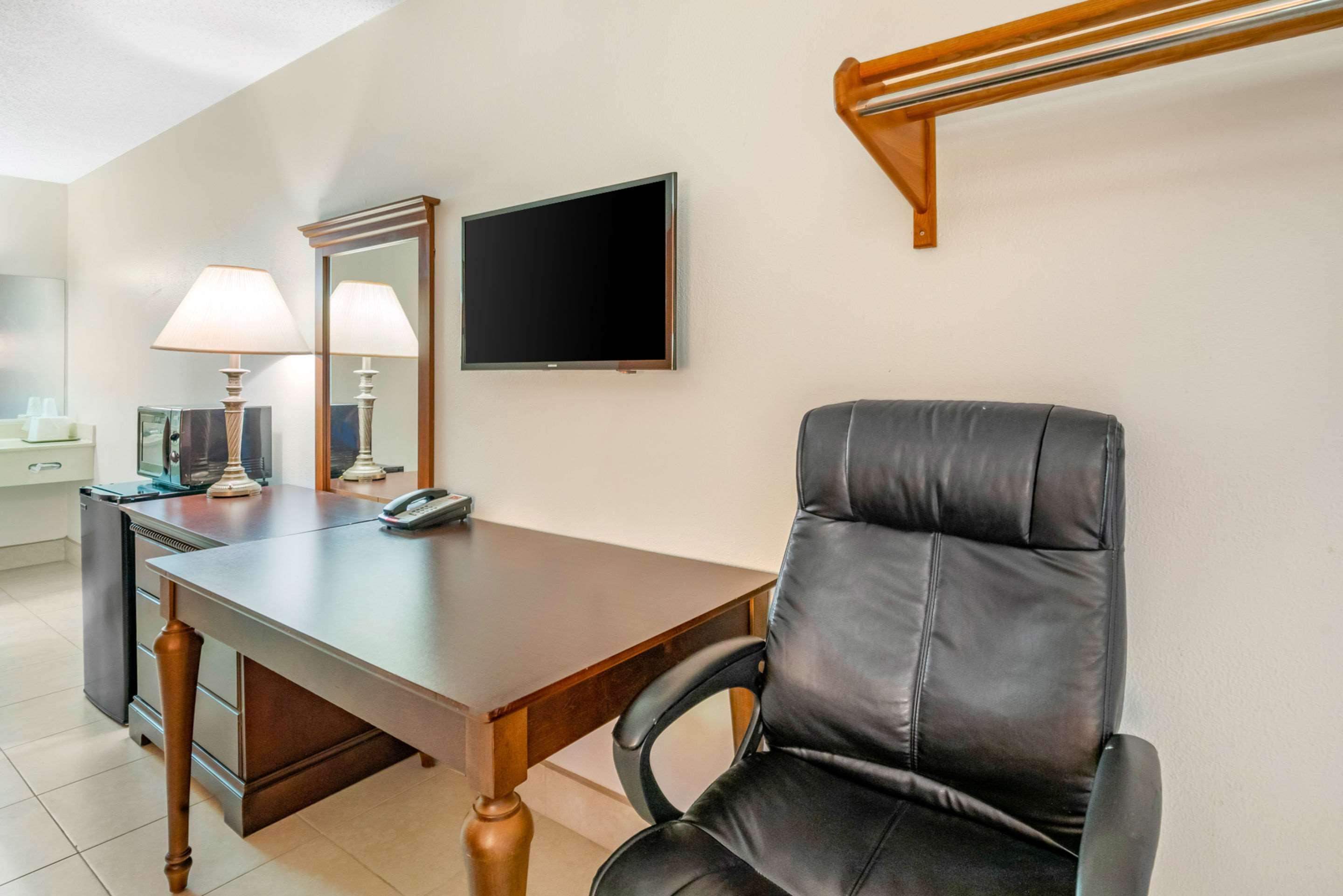נורת' פורט מיירס Econo Lodge North מראה חיצוני תמונה