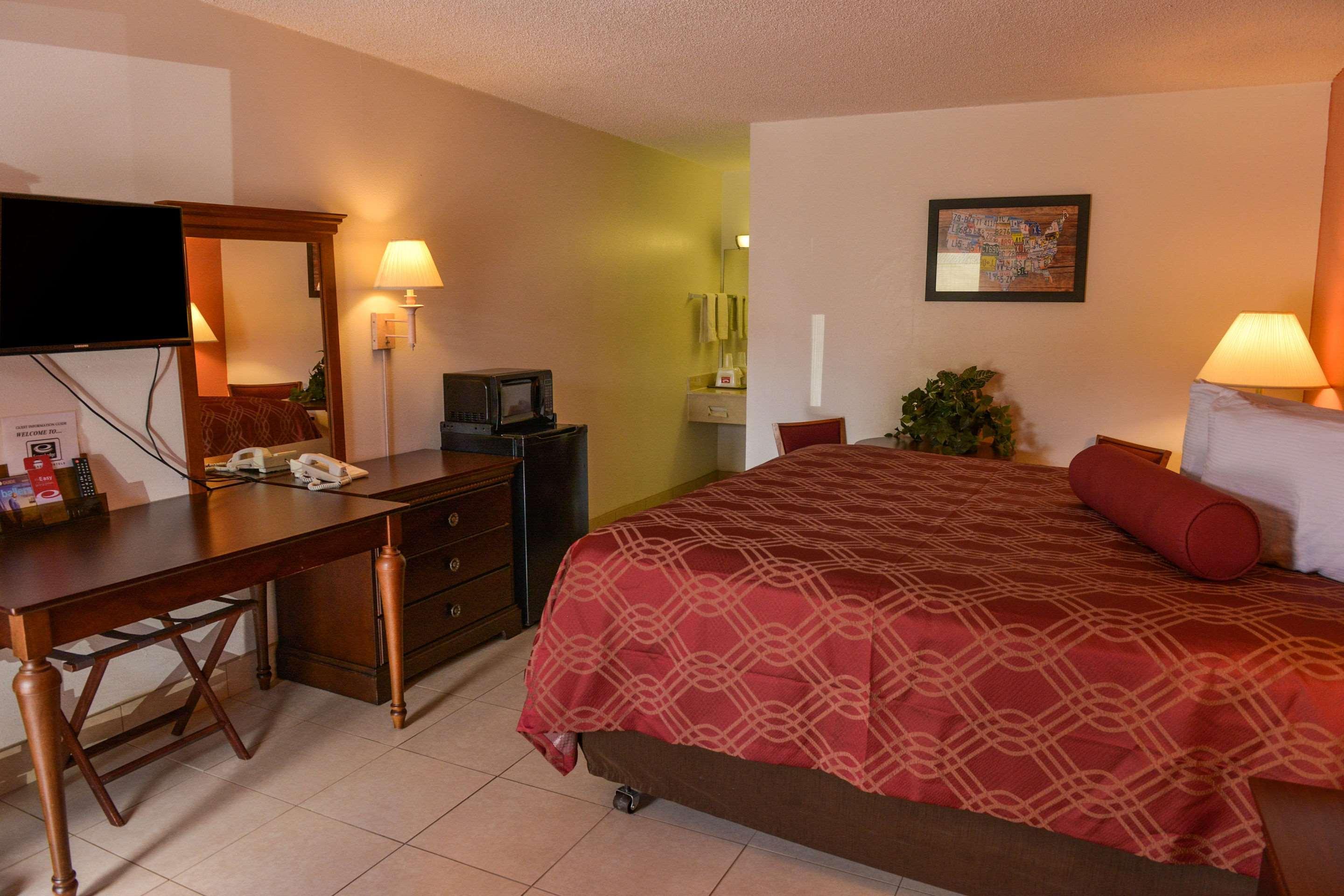 נורת' פורט מיירס Econo Lodge North מראה חיצוני תמונה