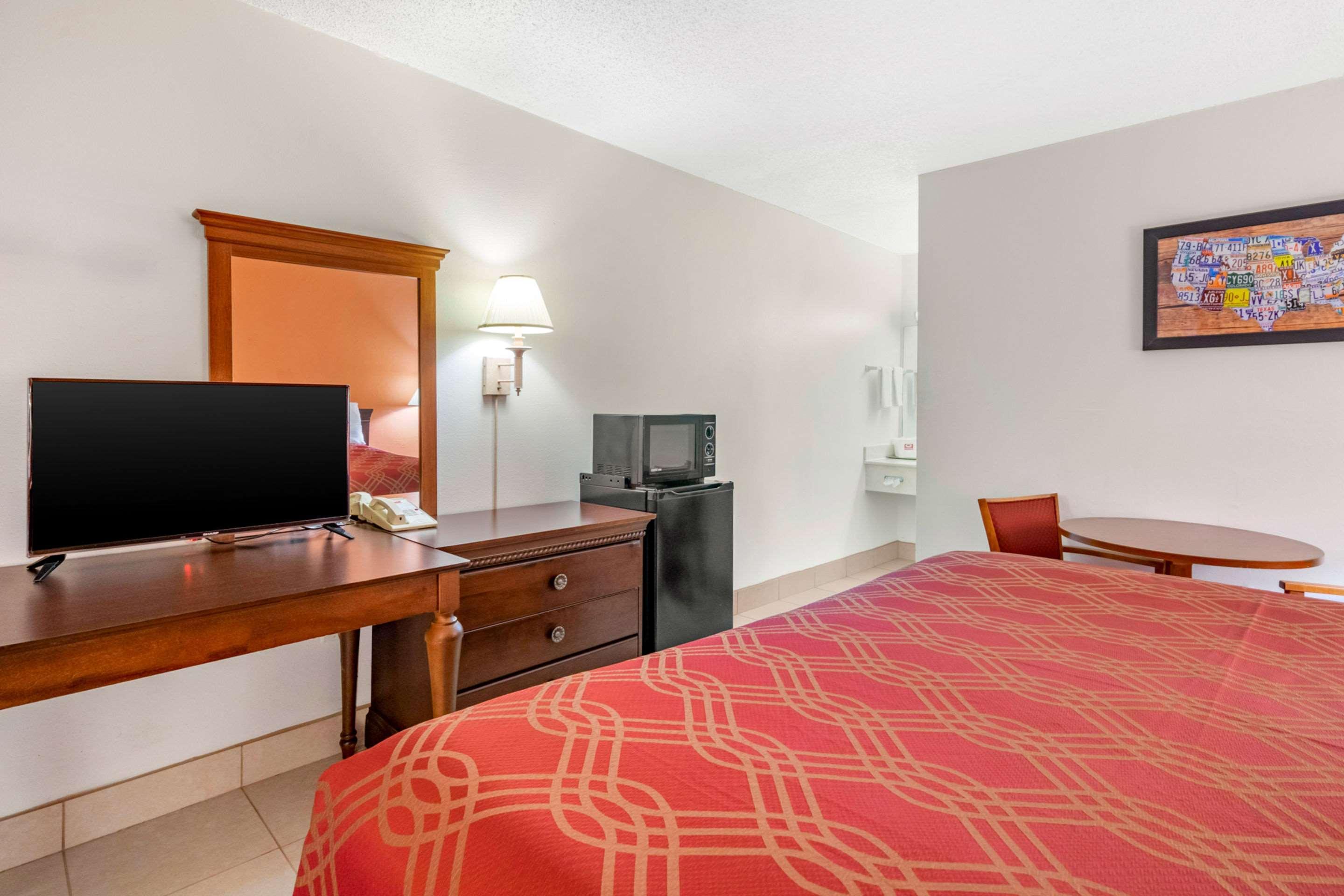 נורת' פורט מיירס Econo Lodge North מראה חיצוני תמונה