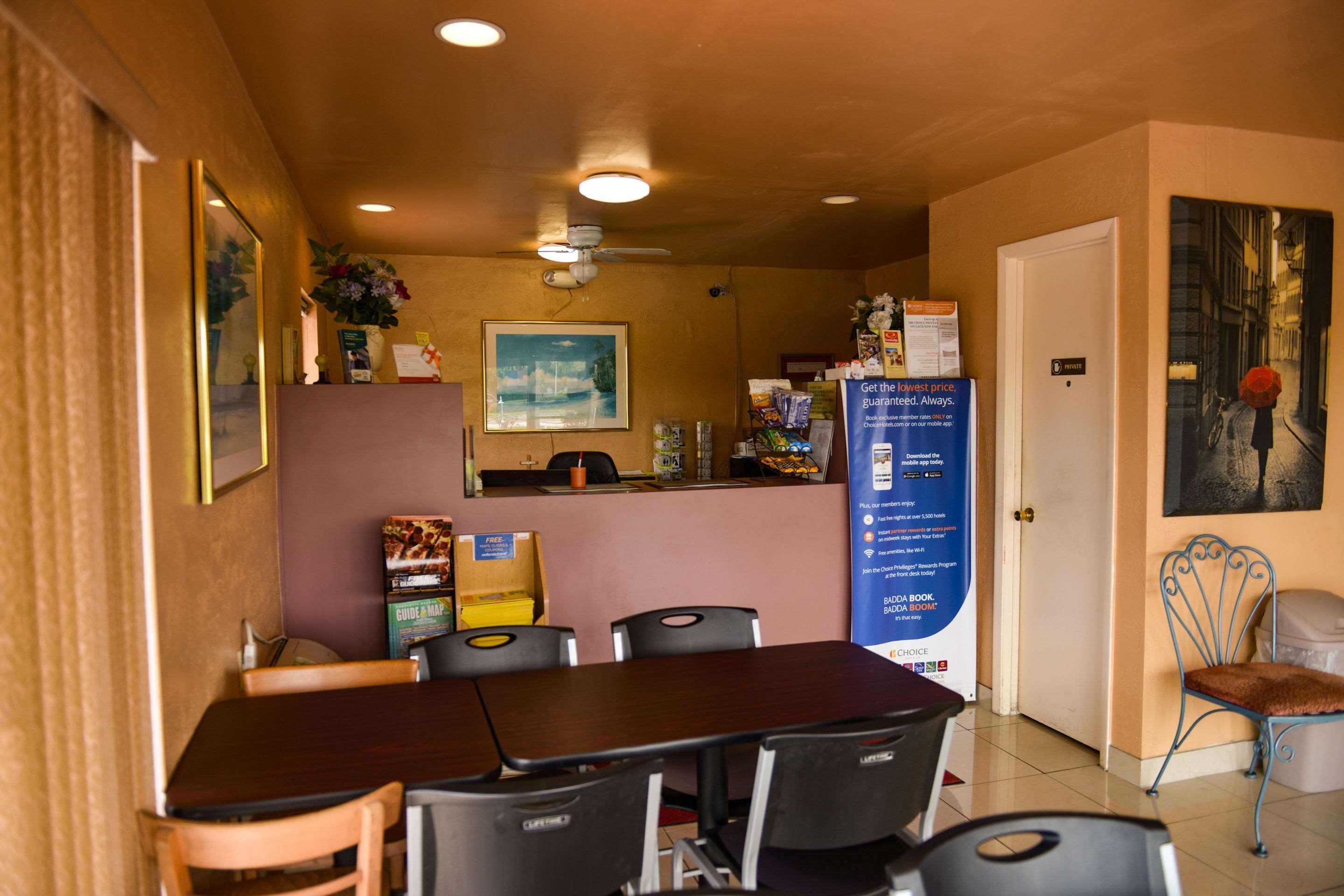 נורת' פורט מיירס Econo Lodge North מראה חיצוני תמונה