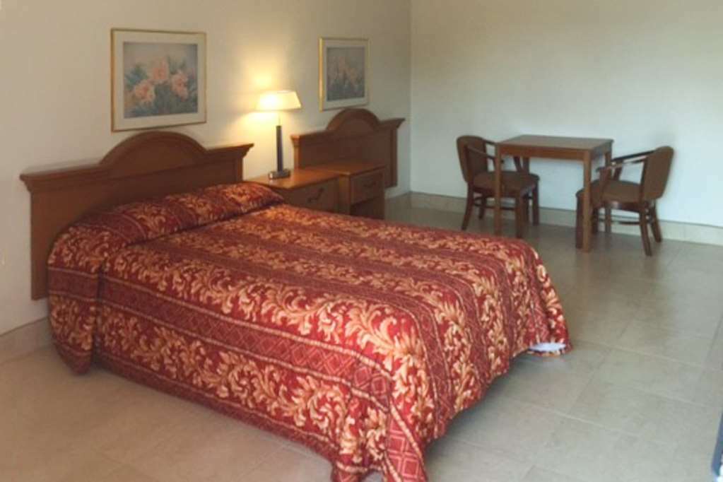 נורת' פורט מיירס Econo Lodge North חדר תמונה